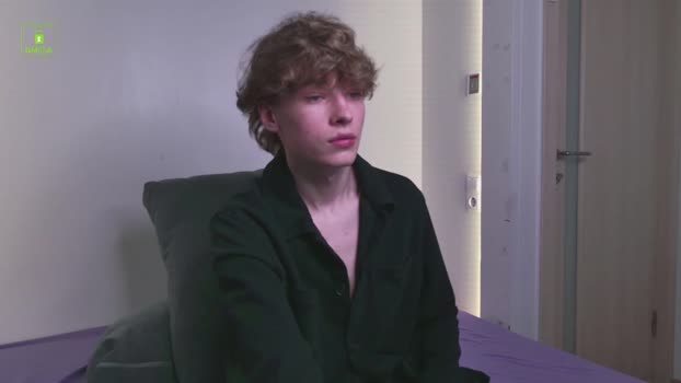curlytwinkboy suckshow Webcam SHOW @ Chaturbate 03-09-2025