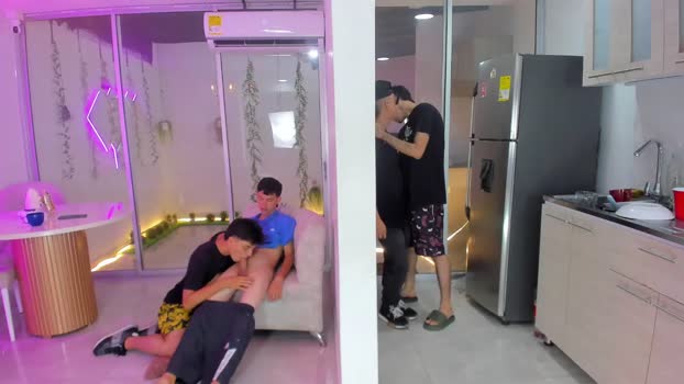 boysdeluxemilitary kiss Webcam SHOW @ Chaturbate 08-09-2025