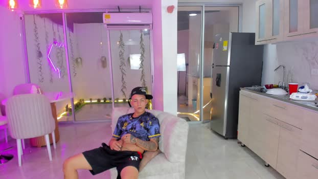 boysdeluxemilitary Video Webcam SHOW @ Chaturbate 08-09-2025