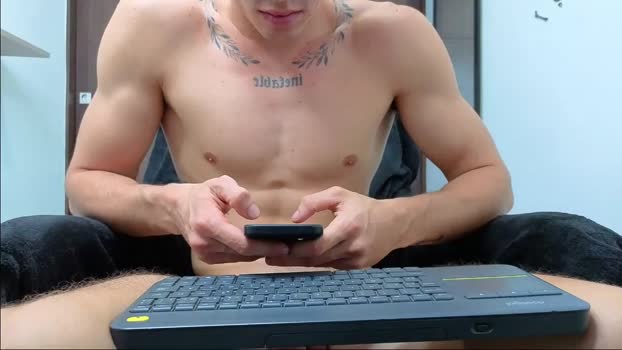 ethangreey1 show Webcam SHOW @ Chaturbate 08-09-2025