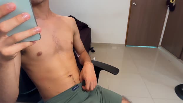 spaiseebuhnaanuh kink Webcam SHOW @ Chaturbate 09-09-2025