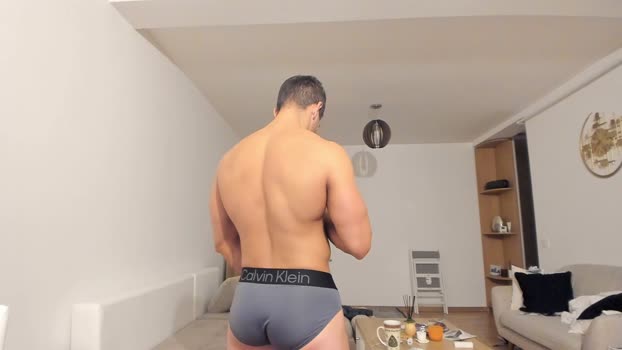 roberto4ever fuckhard Webcam SHOW @ Chaturbate 09-09-2025
