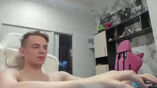 holiday_boys spank Webcam SHOW @ Chaturbate 10-09-2025