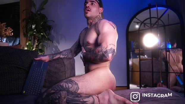 dominic_sullivan1 fingering Webcam SHOW @ Chaturbate 12-09-2025
