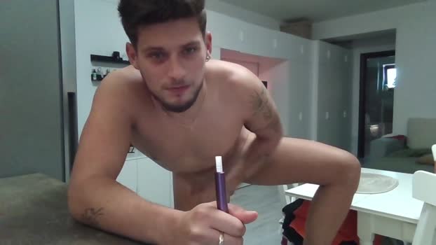 roberto_twink1 sexy Webcam SHOW @ Chaturbate 12-09-2025