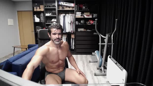 latino23bom fuckhard Webcam SHOW @ Chaturbate 13-09-2025