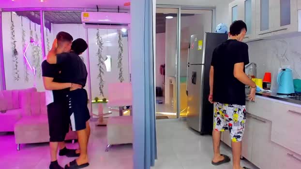 boysdeluxemilitary bigcock Webcam SHOW @ Chaturbate 14-09-2025
