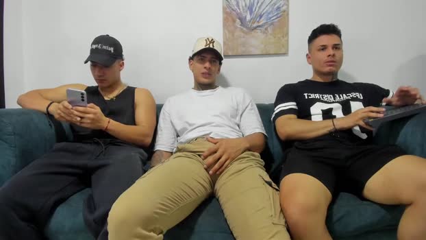 straight__friends sex Webcam SHOW @ Chaturbate 15-09-2025