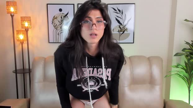 violeta_foxz kissing Webcam SHOW @ Chaturbate 16-09-2025