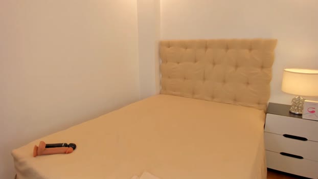 lucy_the_pussycock spank Webcam SHOW @ Chaturbate 27-09-2025