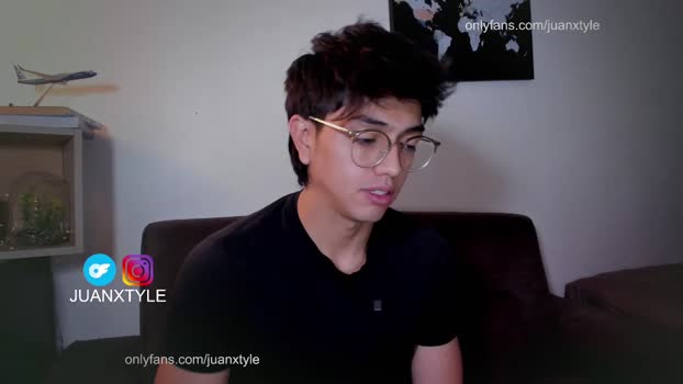 juancamroom yummy Webcam SHOW @ Chaturbate 28-09-2025