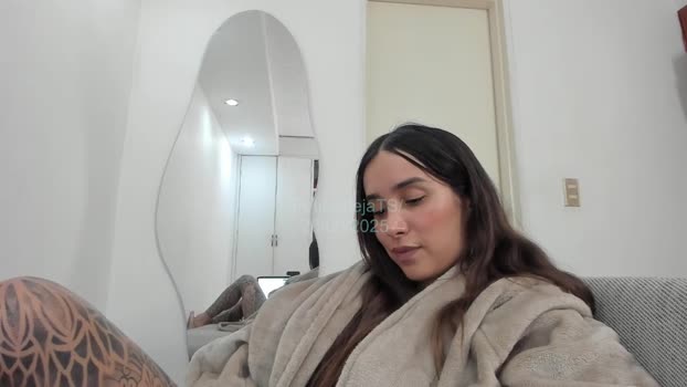 petitealejats lickass Webcam SHOW @ Chaturbate 29-09-2025
