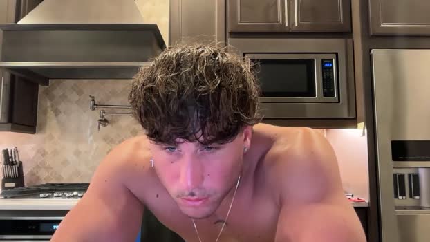 hungkingg22 bicurious Webcam SHOW @ Chaturbate 29-09-2025