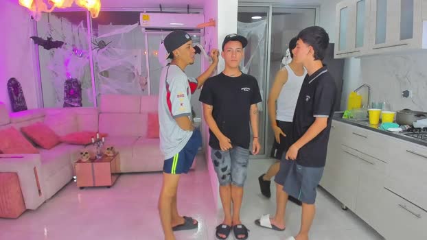 boysdeluxemilitary spank Webcam SHOW @ Chaturbate 01-10-2025