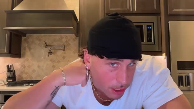 hungkingg22 bigass Webcam SHOW @ Chaturbate 01-10-2025