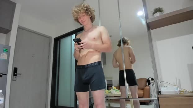 leo_wildd bigass Webcam SHOW @ Chaturbate 02-10-2025