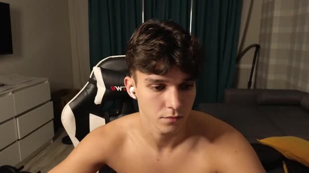 james_friends fuckass Webcam SHOW @ Chaturbate 02-10-2025