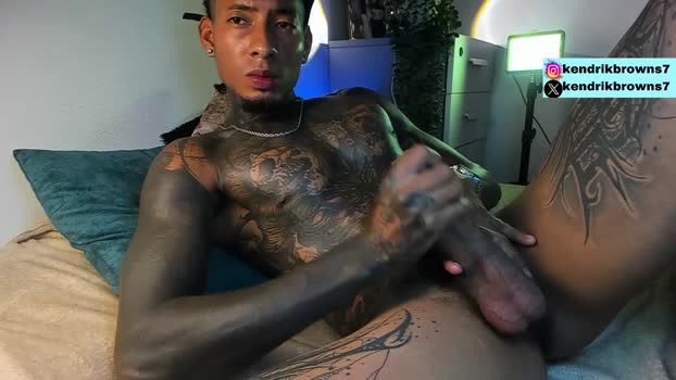 kendrik_brown play Webcam SHOW @ Chaturbate 02-10-2025
