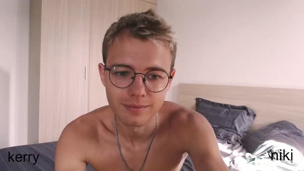 nikikerry_cum_ legs Webcam SHOW @ Chaturbate 03-10-2025