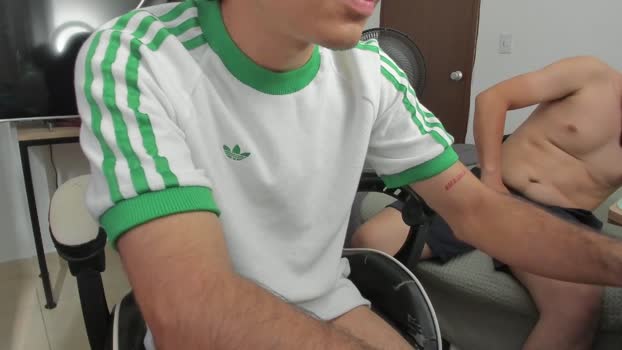 ronaldmq20 spank Webcam SHOW @ Chaturbate 02-10-2025