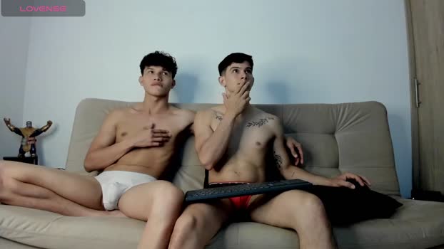 yizus_bonz Topless Webcam SHOW @ Chaturbate 03-10-2025