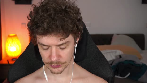 ironthud kissing Webcam SHOW @ Chaturbate 04-10-2025