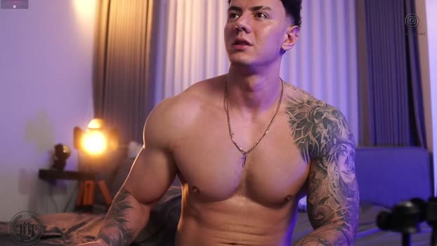 thomas_falcon1 blowjob Webcam SHOW @ Chaturbate 04-10-2025