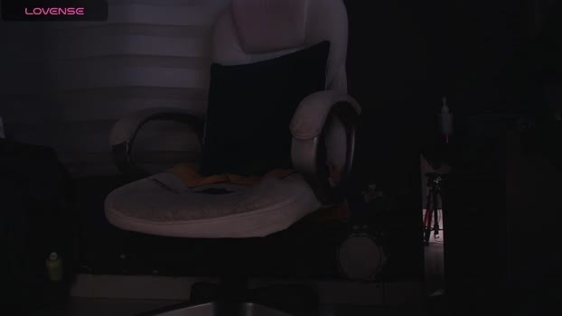 dirty_27cms show Webcam SHOW @ Chaturbate 05-10-2025