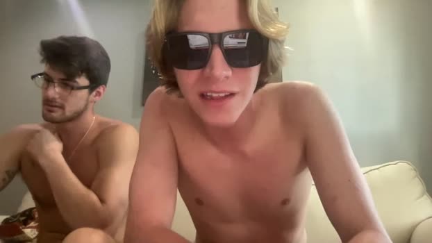 gavinnumbers hard Webcam SHOW @ Chaturbate 04-10-2025
