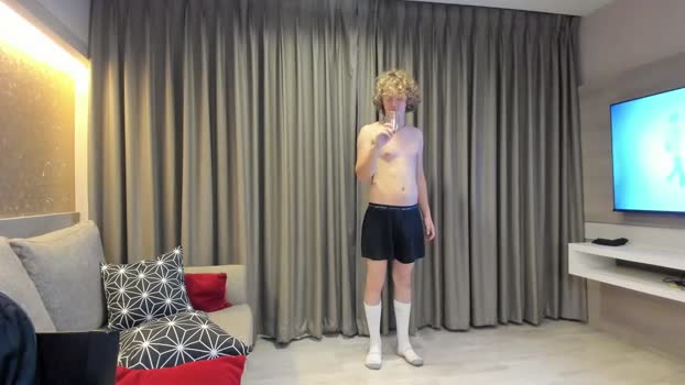 leo_wildd play Webcam SHOW @ Chaturbate 04-10-2025