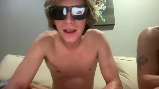 gavinnumbers analtoy Webcam SHOW @ Chaturbate 08-10-2025