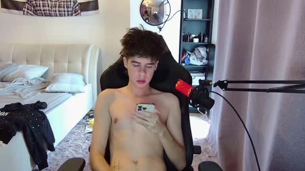 vinnie_06 sexy Webcam SHOW @ Chaturbate 08-10-2025