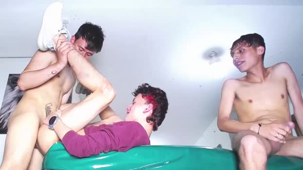 benz_boys bigass Webcam SHOW @ Chaturbate 08-10-2025