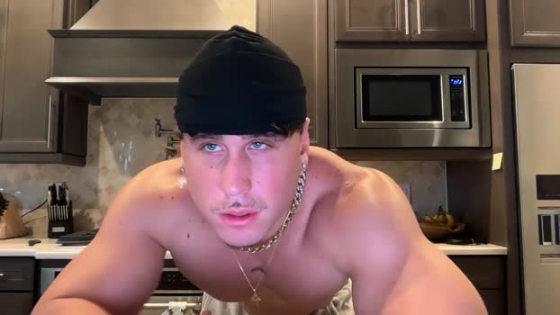 hungkingg22 lick Webcam SHOW @ Chaturbate 08-10-2025