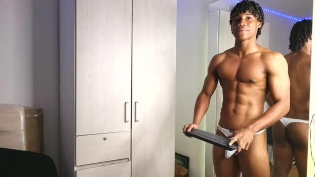 marcelo_dosantos77 toys Webcam SHOW @ Chaturbate 08-10-2025