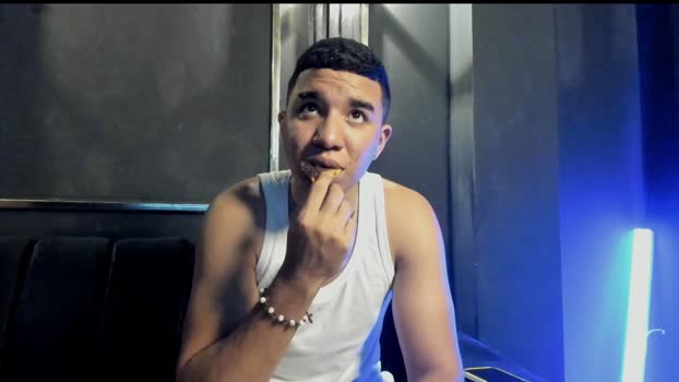 mr_maximo lick Webcam SHOW @ Chaturbate 09-10-2025