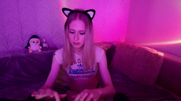 sweet_mol1y Download Webcam SHOW @ Chaturbate 09-10-2025