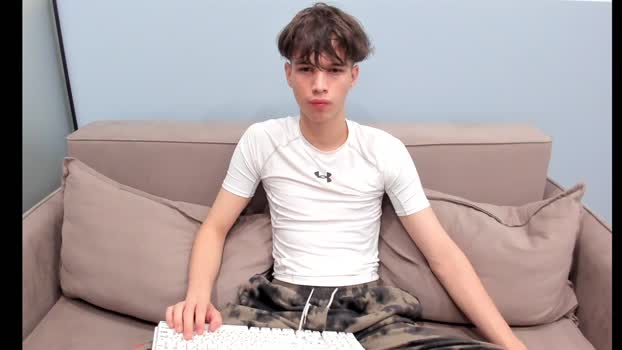 your_shy_guy Topless Webcam SHOW @ Chaturbate 08-10-2025