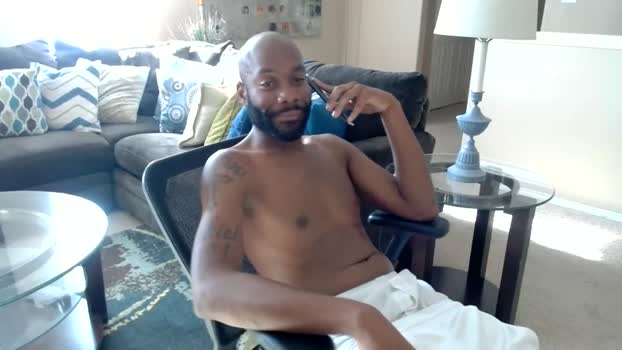 marrieddlbottomhungdltop big Webcam SHOW @ Chaturbate 10-10-2025
