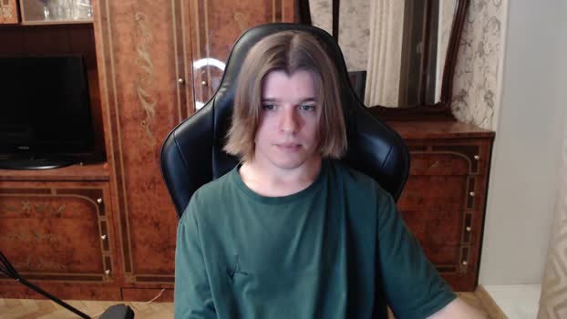 maxplay18 ass Webcam SHOW @ Chaturbate 09-10-2025