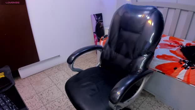 stiwentwink bigtoys Webcam SHOW @ Chaturbate 13-10-2025