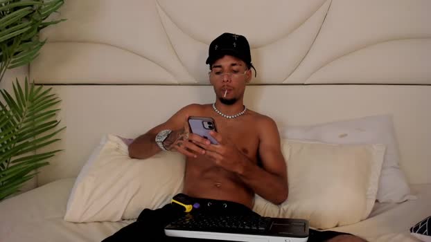 thiagoferreti_ sexykitty Webcam SHOW @ Chaturbate 14-10-2025