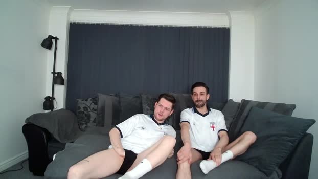 twotwinkhusbands kissing Webcam SHOW @ Chaturbate 14-10-2025