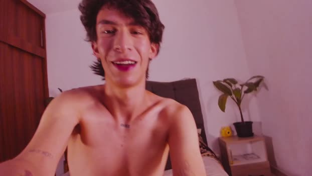 2gays_1straight sweet Webcam SHOW @ Chaturbate 15-10-2025
