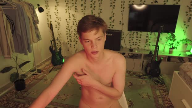rusbradpitt Webcam Webcam SHOW @ Chaturbate 16-10-2025