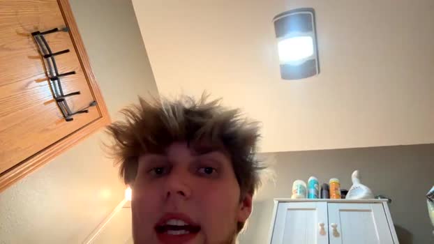 bigskinnyboyshh fuckface Webcam SHOW @ Chaturbate 17-10-2025