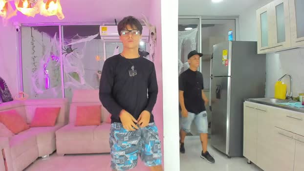 boysdeluxemilitary fuckme Webcam SHOW @ Chaturbate 19-10-2025