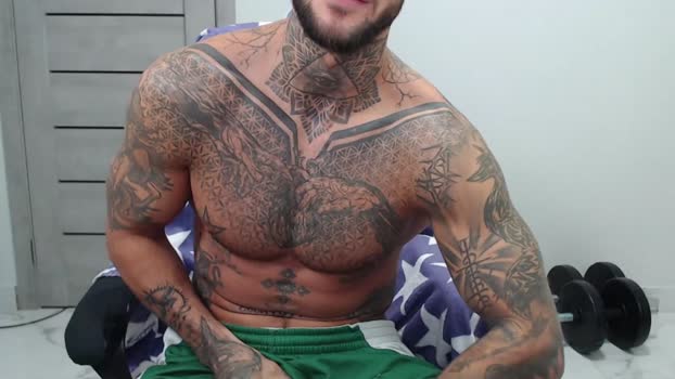 maxi_foxxx show Webcam SHOW @ Chaturbate 19-10-2025
