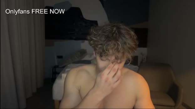 lukedesirable lick Webcam SHOW @ Chaturbate 20-10-2025