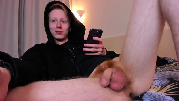 omg_pie strip Webcam SHOW @ Chaturbate 20-10-2025